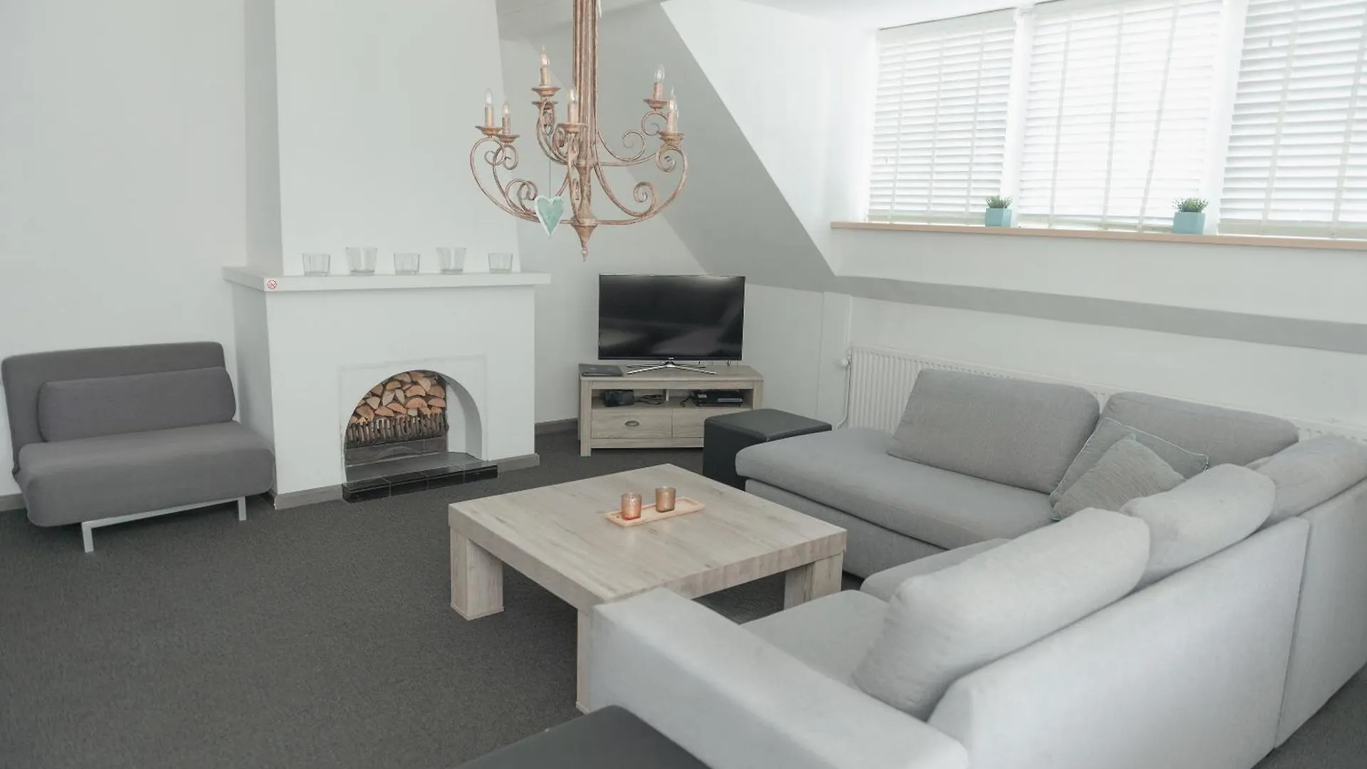 Hotel Herbergh Amsterdam Airport Badhoevedorp 3*,