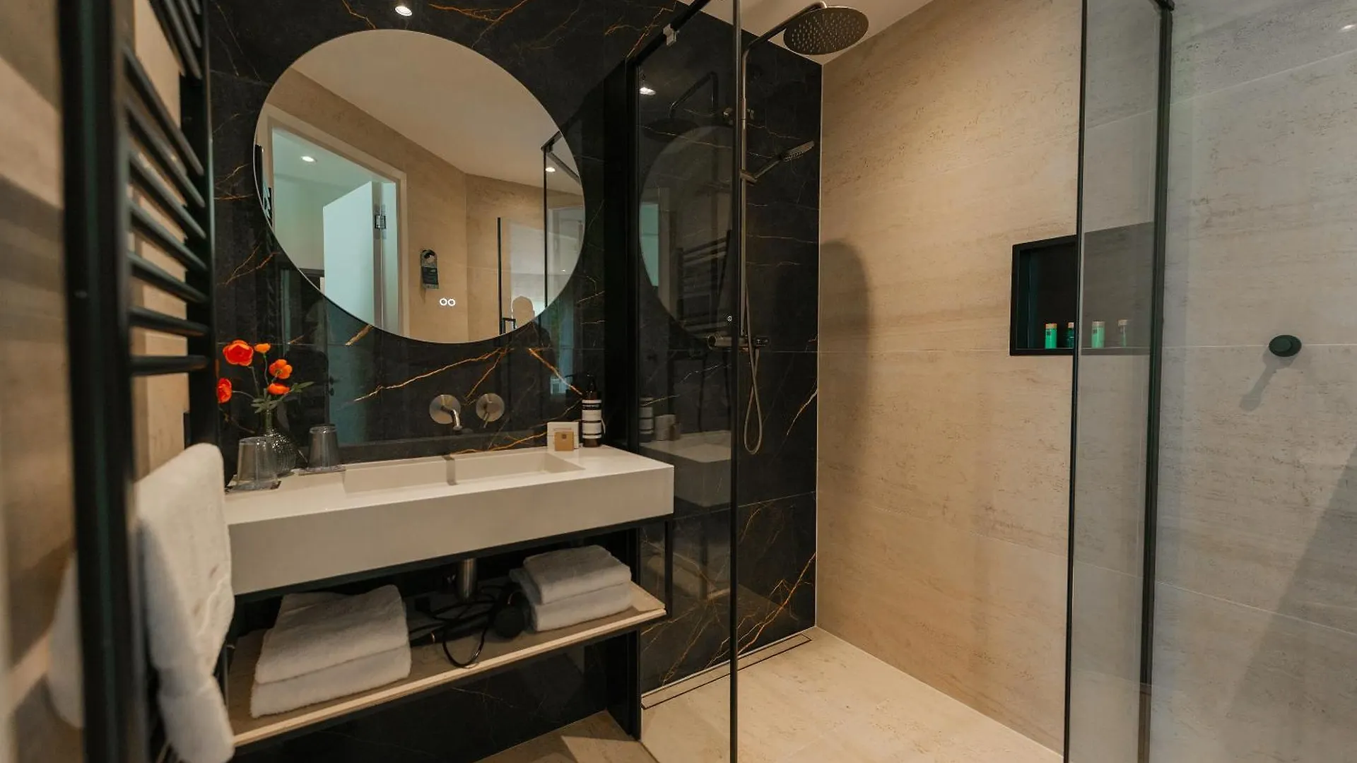 Hotel Herbergh Amsterdam Airport Badhoevedorp 3*,  Nederland