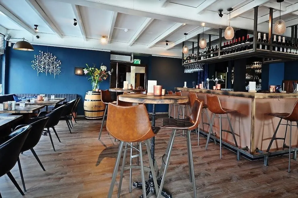 Hotel Herbergh Amsterdam Airport Badhoevedorp 3*,