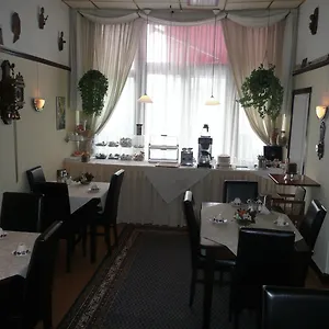 Отель Staten